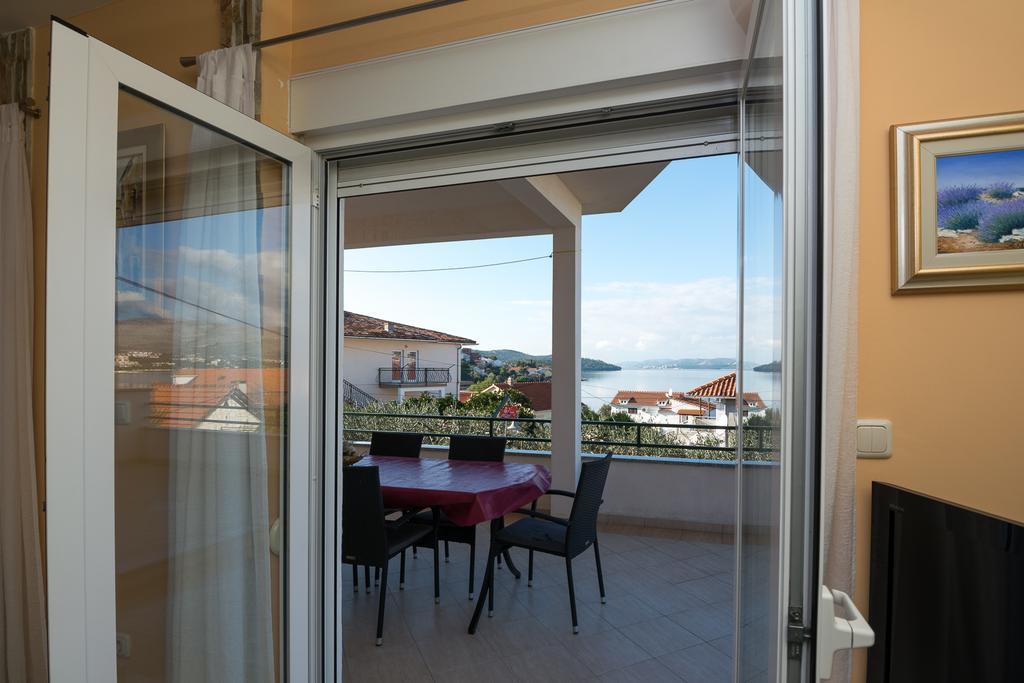 Apartments Marina Trogir Exteriör bild